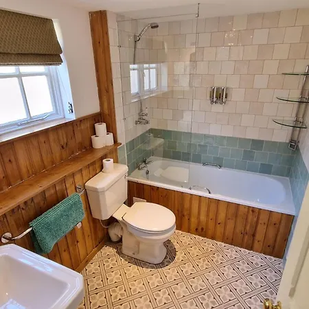 Cambus O' May Traditional Highland Hotel Ballater Room photo