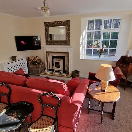 Cambus O' May Traditional Highland Hotel Ballater Room photo