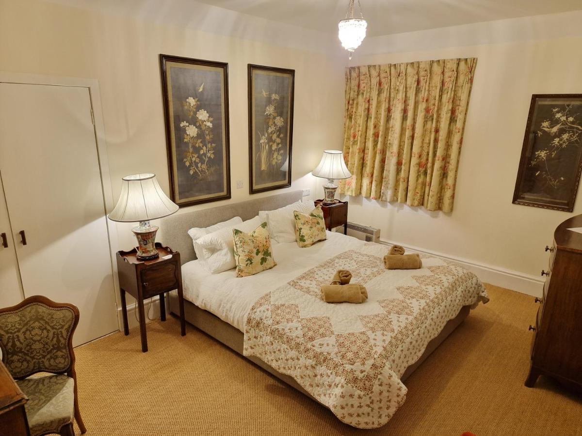 Cambus O' Traditional Highland Hotel