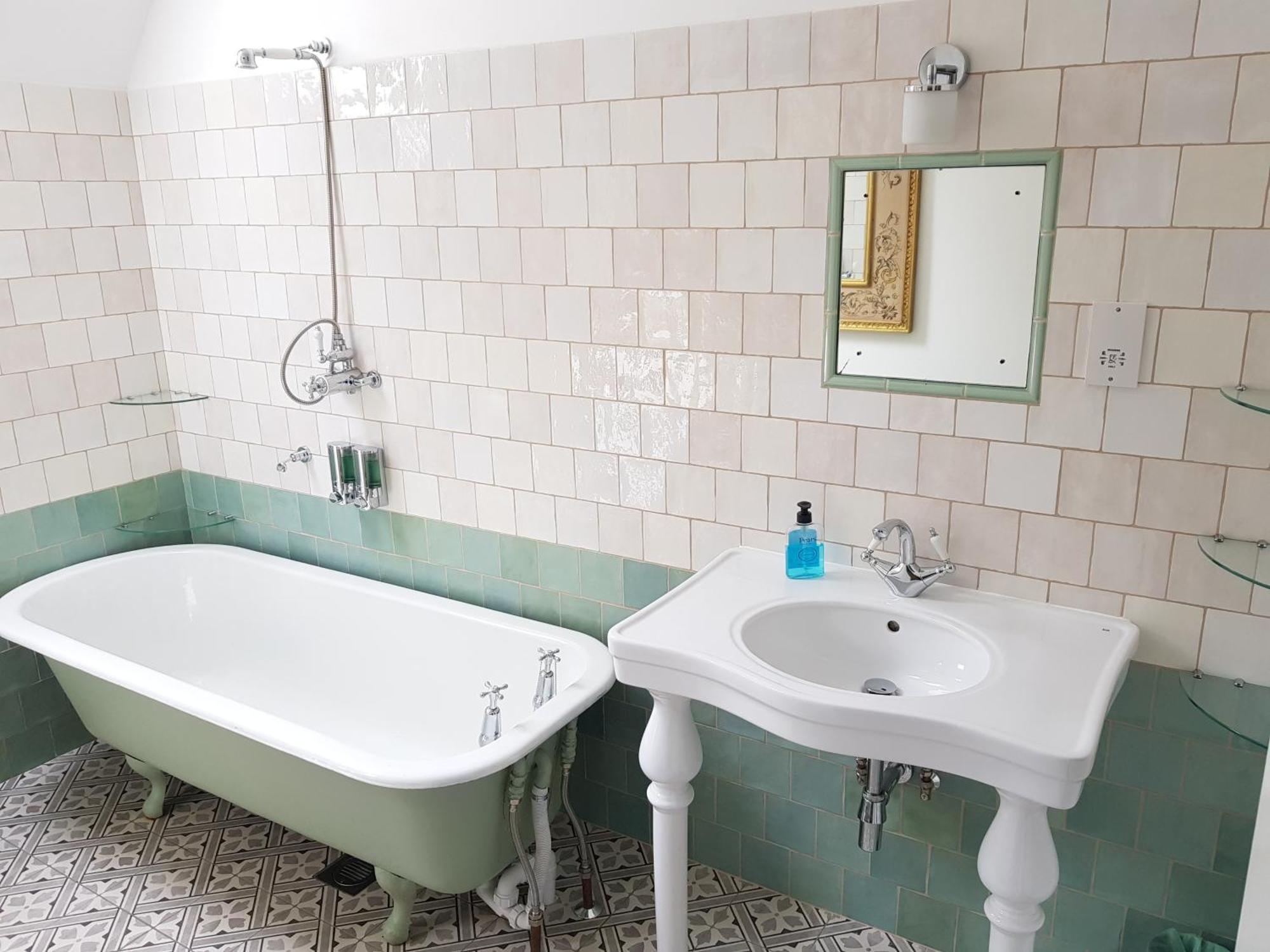 Cambus O' Traditional Highland Hotel Ballater