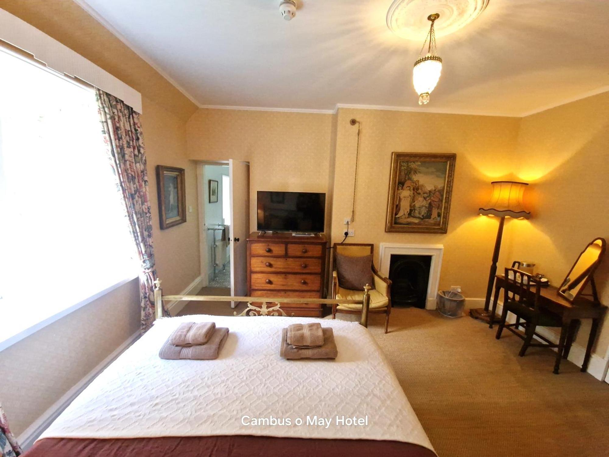Cambus O' Traditional Highland Hotel Ballater