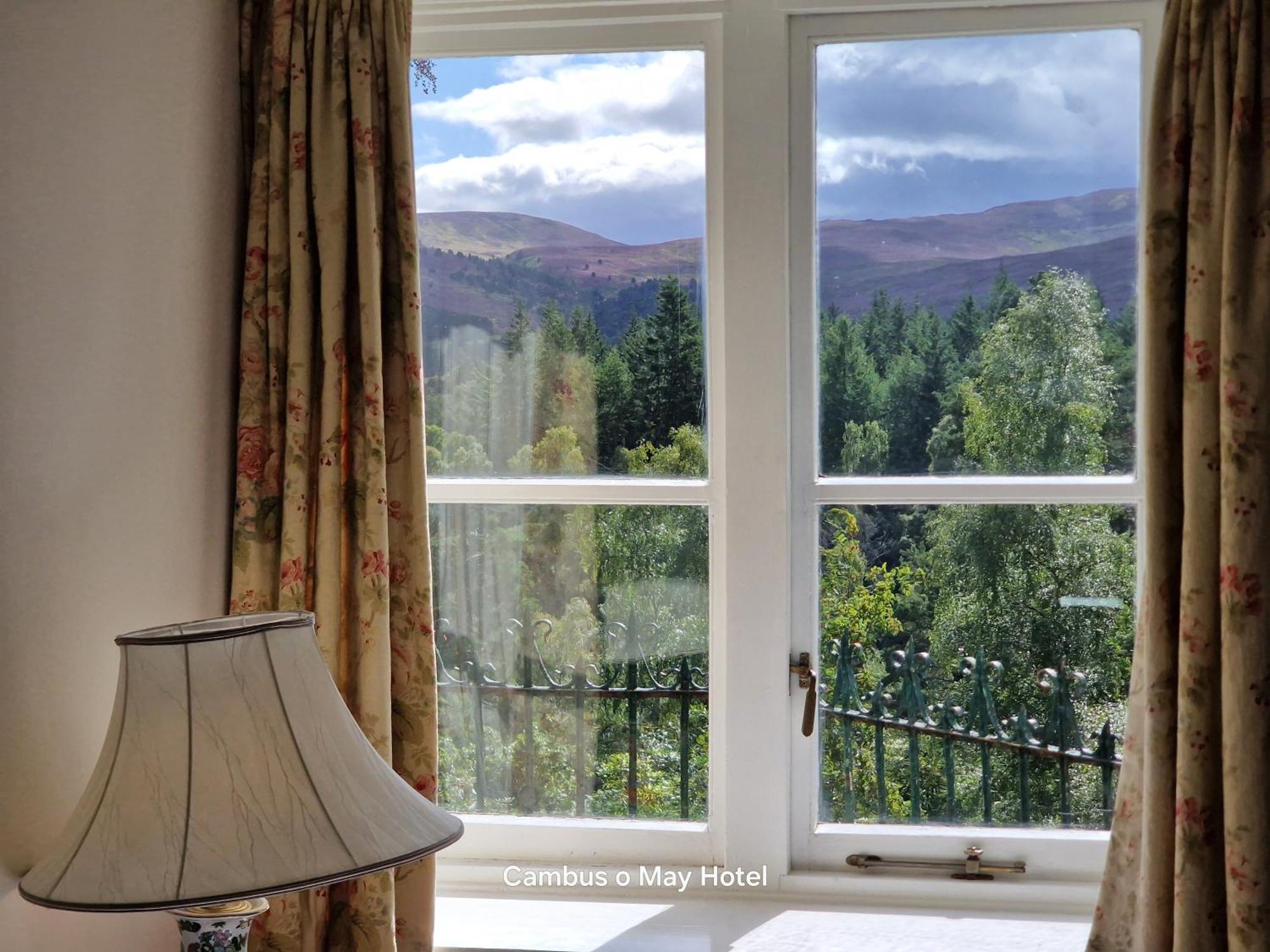Cambus O' Traditional Highland Hotel *