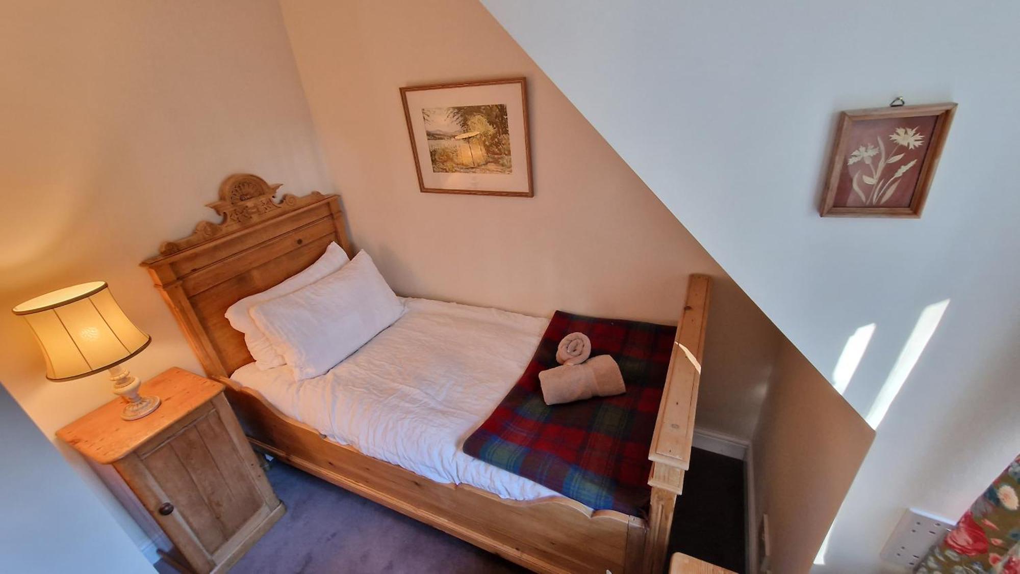 Cambus O' Traditional Highland Hotel