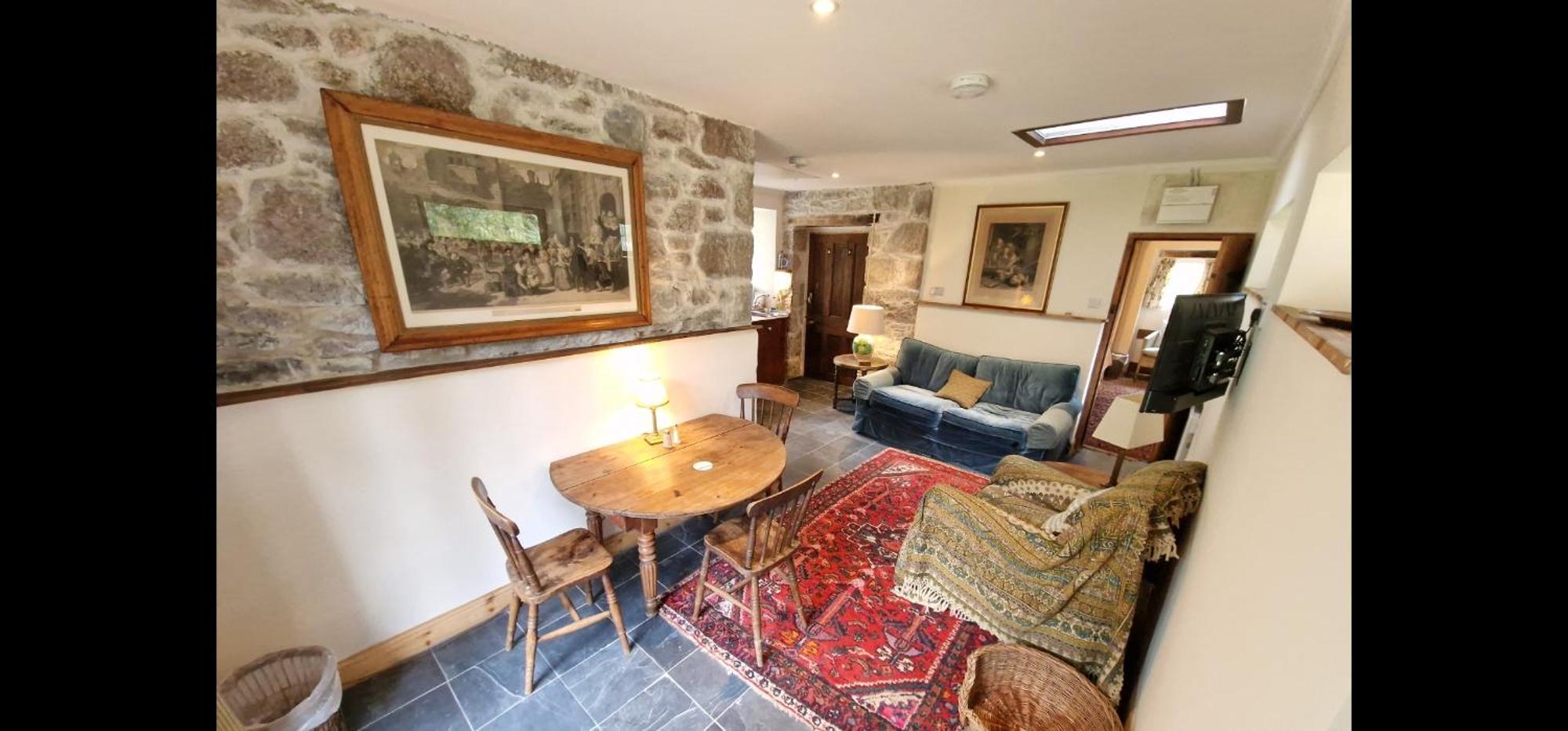 Hotel Cambus O' Traditional Highland