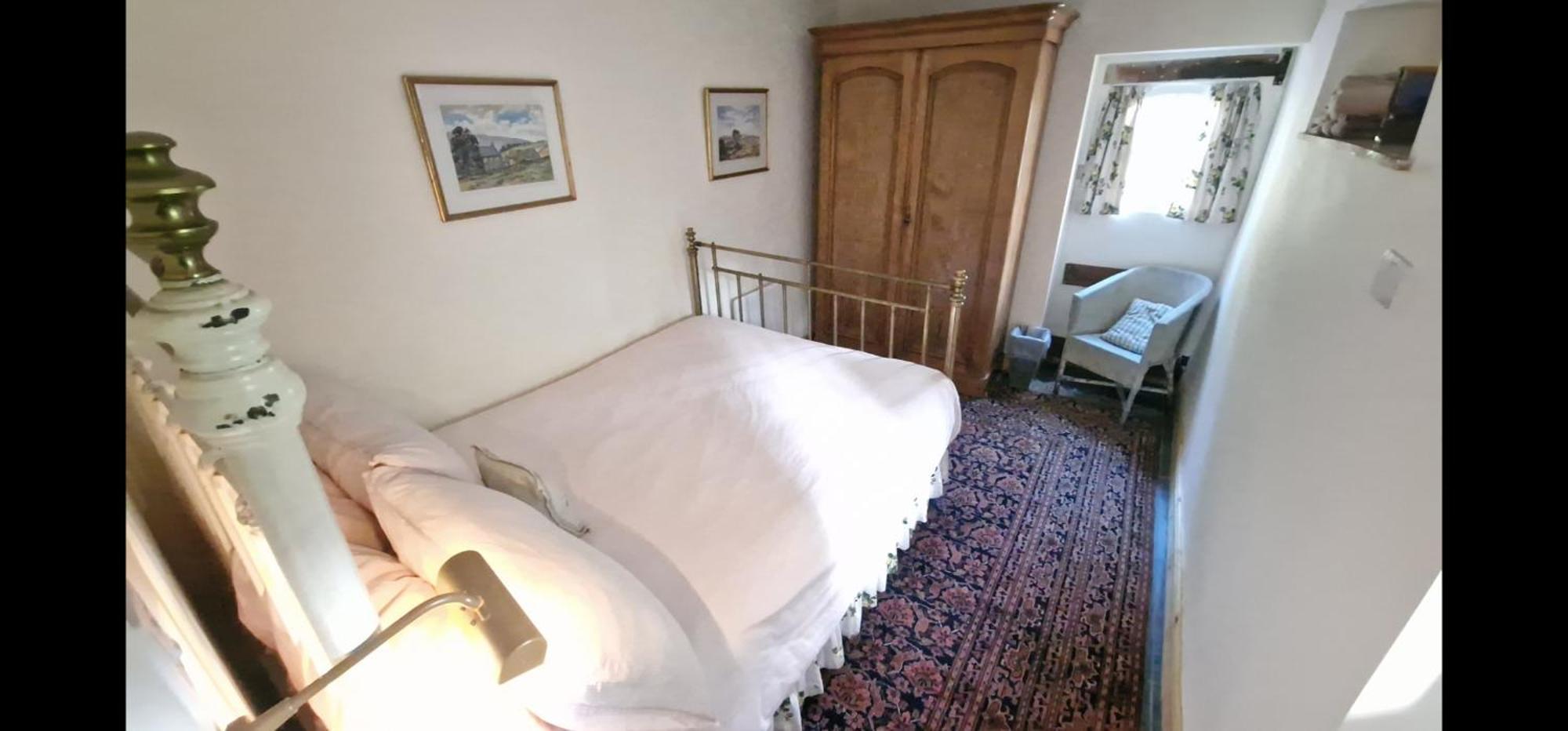 Cambus O' Traditional Highland Hotel *